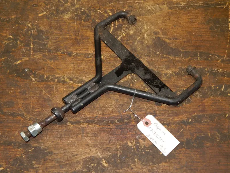 Ayp/Sears/Husqvarna Front Deck Suspension Weldment (574822501 / 574822502) 1
