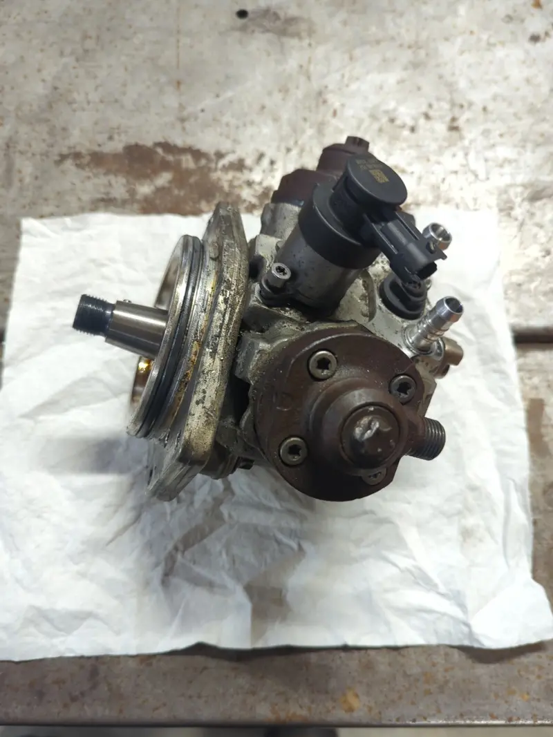 Bosch Cp4 Fuel Injection Pump – Oem For 2011–2016 Chevy/Gmc Lml Duramax 6.6L (0445010616) 1