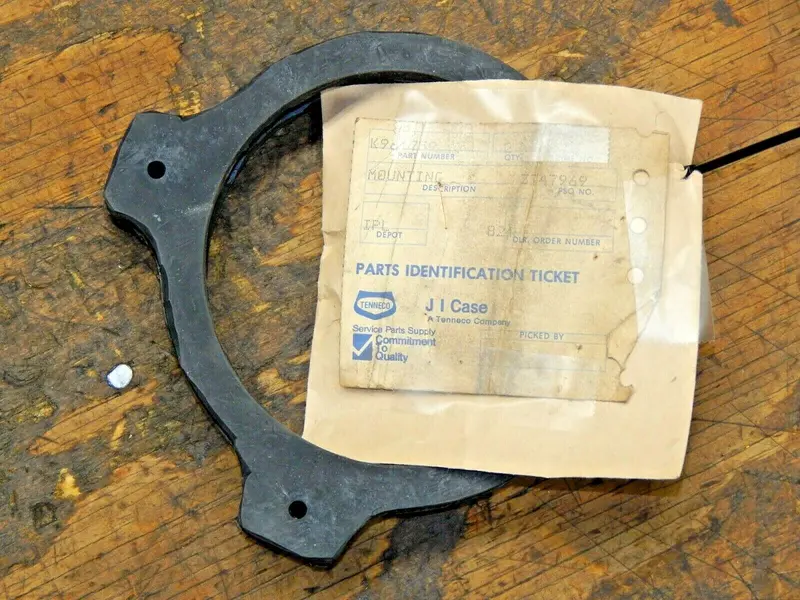 Case Ih / David Brown K962600–K962602 & K961759 Headlight Mount Bracket (Ds Series) 1