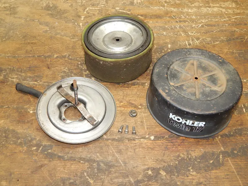 Cub Cadet 1811/1711/1872 Air Cleaner Assembly – Kohler M18/M20 & Kt17/Kt19 Engines 1