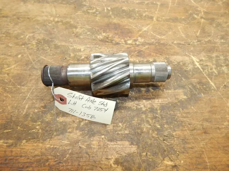 Cub Cadet 7254 4Wd Tractor Left Axle Stub Shaft – Part #711-1358 1
