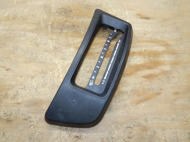 Cub Cadet Xt1 Riding Mower Deck Lift Cover – Used Plastic Housing 1
