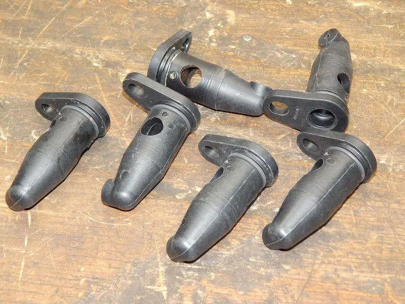 Cummins N14 Celect Piston Cooling Nozzles – Qty 6 (P/Ns: 4058947, 3068526, 3082522) 1