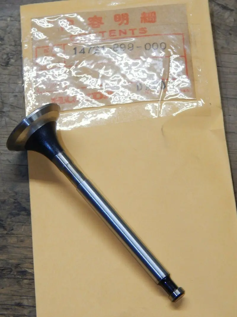 Genuine Honda Exhaust Valve – Part #14721-899-000 1
