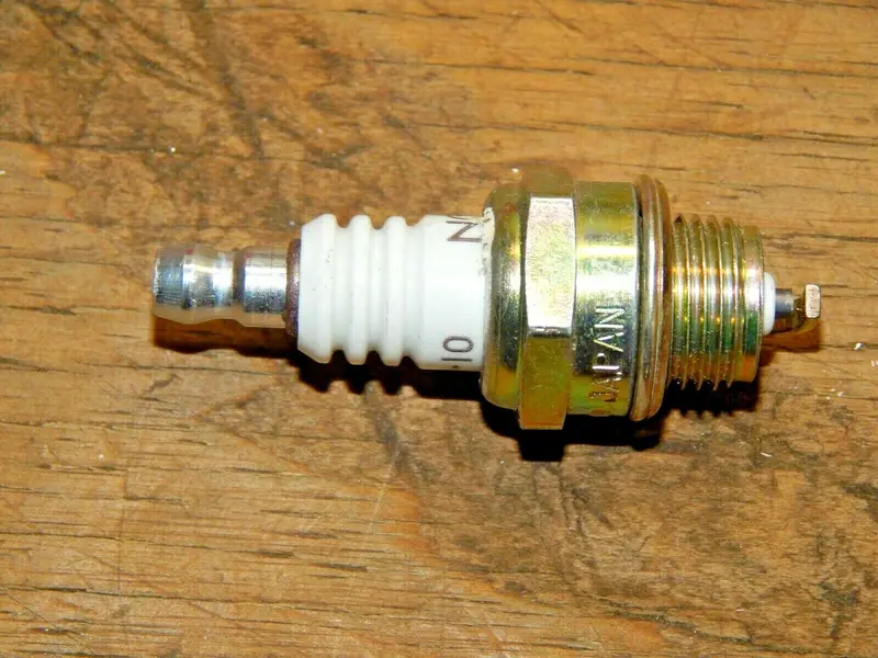 Honda Oem Spark Plug – Ngk-Compatible Replacement #98073-56941 (Pack Of 1) 1