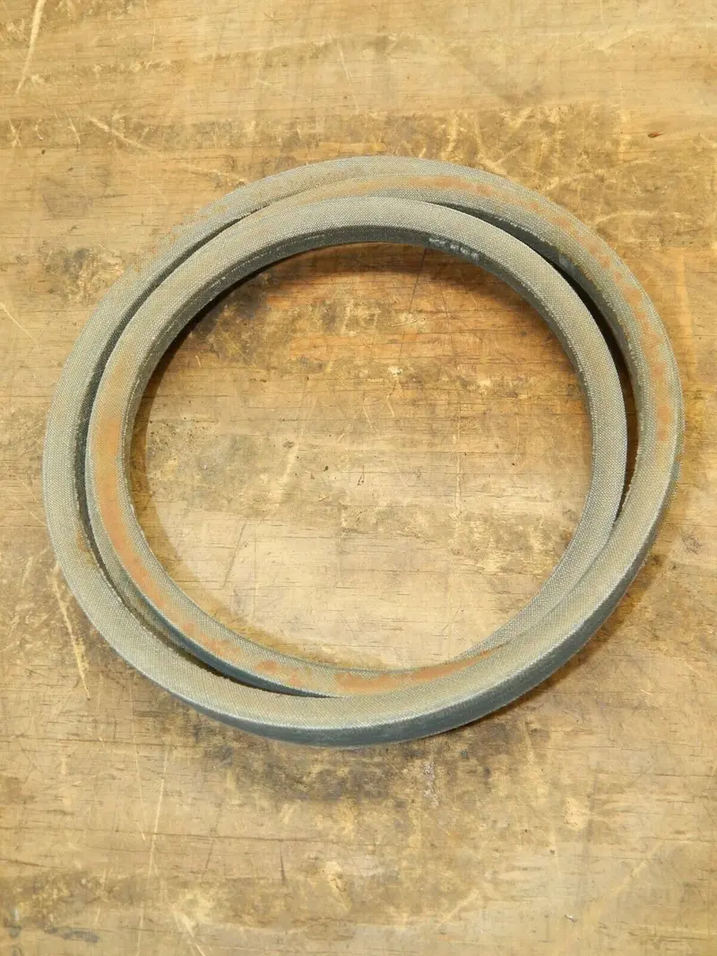 Huskee Replacement Drive Belt: 5/8-Inch Width X 69-Inch Length (Part #4461698) 1