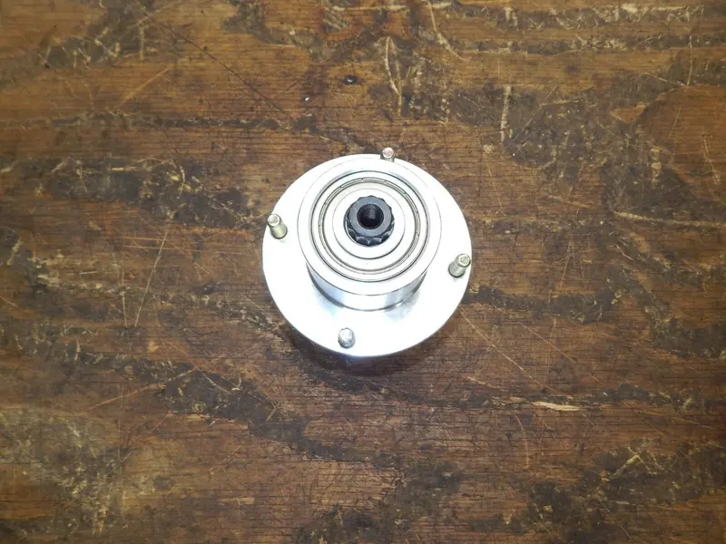 Hustler Fasttrak Spindle Repair Kit – Oem #125981 1