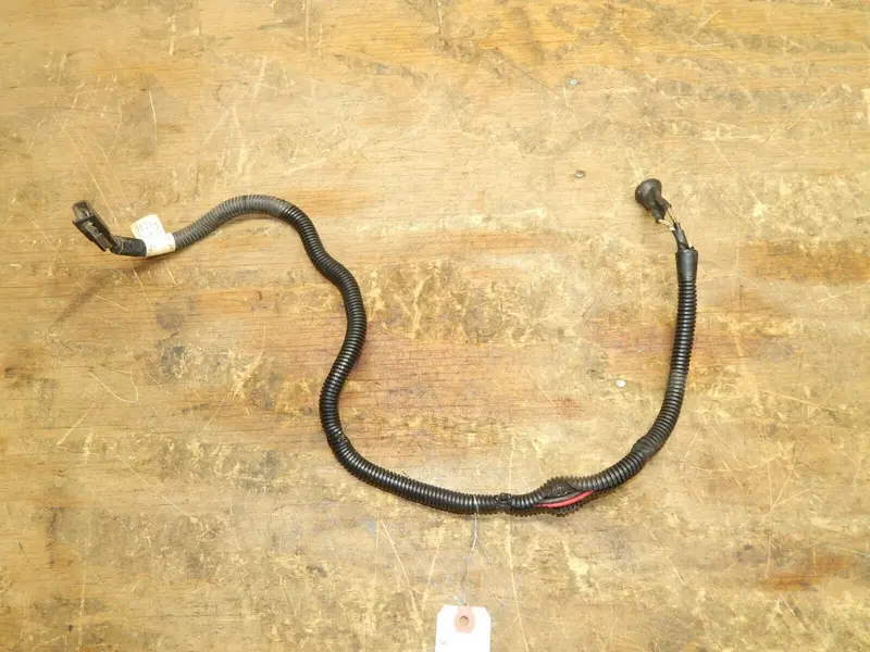 John Deere 1445 Service Light Outlet – Part #Tca13245 1