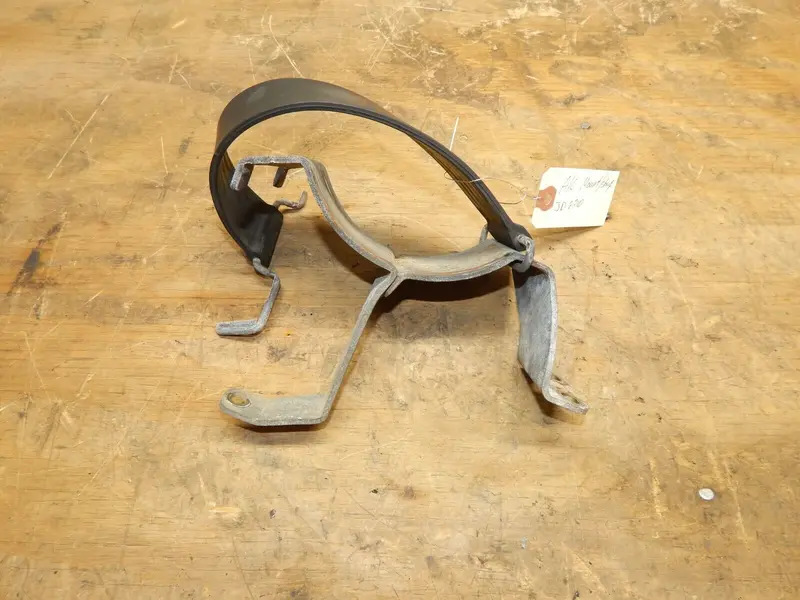 John Deere 2210 Tractor Air Cleaner Mount And Retaining Strap 1