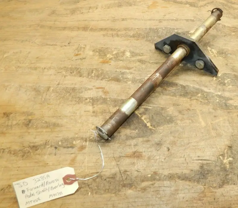 John Deere 3235A Greens Mower Forward/Reverse Pedal Shaft & Bearing Kit – Parts Mt468 / M90755 1