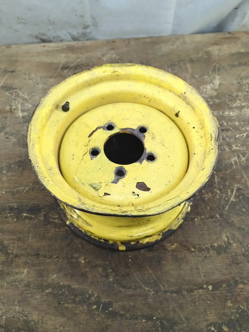 John Deere Am123673 12-Inch Front Wheel – Fits 1420–1575 Series Mowers (Set #2) 1