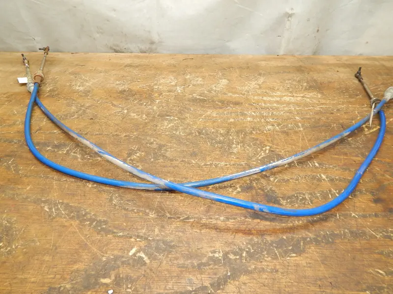 John Deere F620/F680/F687 Ztrak Steering Cables – Rh & Lh Push-Pull Assembly (Am120398 / Tca12119) 1