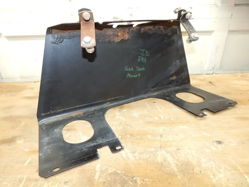 John Deere F911 Front-Mount Mower Gas Tank Mount Plate (Used) 1