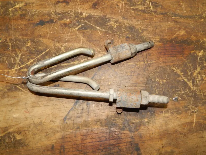 John Deere Gx255 Mower Deck Hanger Bracket – Part #M135395 1