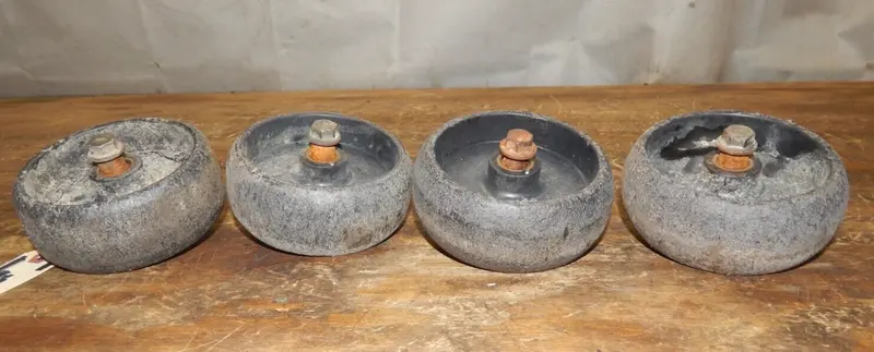 John Deere L120 48-Inch Mower Deck Gage Wheels (Set Of 4) – Gx10168 1