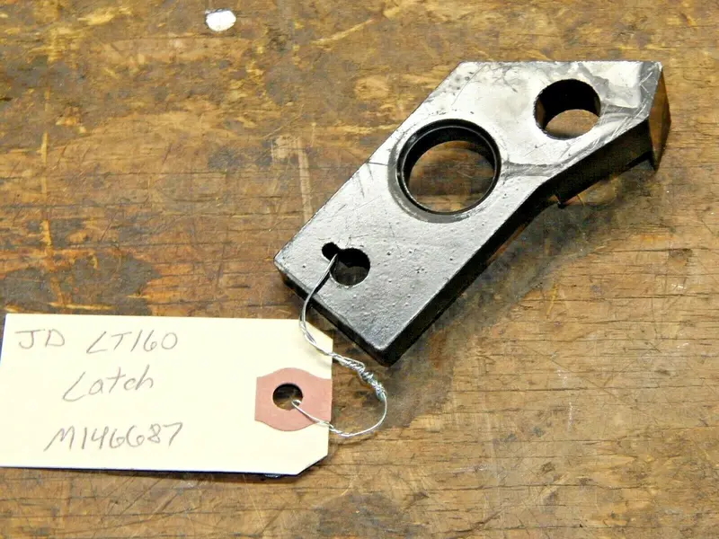 John Deere Lt160 Riding Lawn Mower Latch Mechanism (Part #M146687) 1