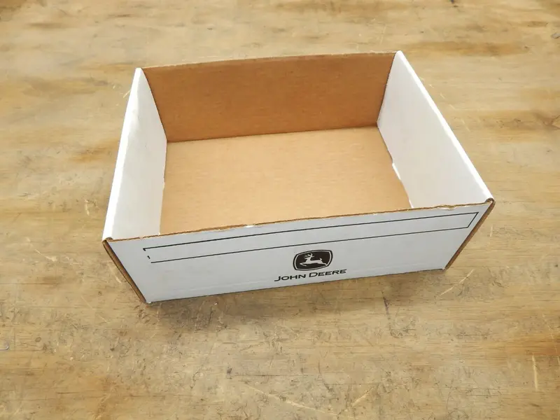 John Deere Vintage Parts Box – Original E-1147 Collection (Used) 1