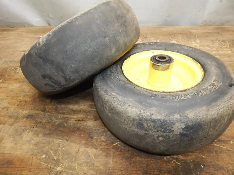 John Deere Ztrak Front Caster Wheel Assembly – Oem Part Tca26303 1