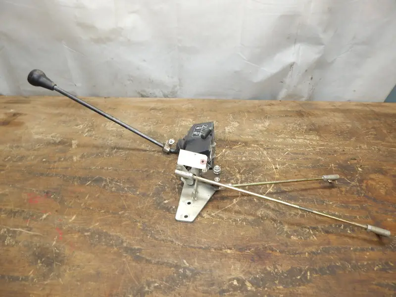 Kubota Bx2360 Control Lever Assembly – Part Number 7J612-62215 1