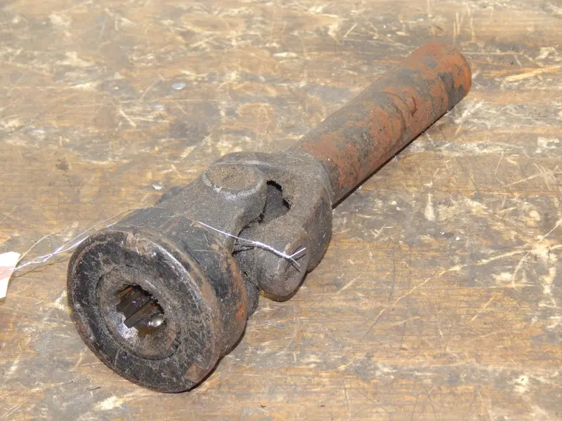 Kubota Bx2360 Pto Drive Shaft Half – Front Output Component 1