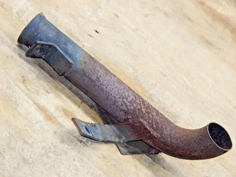 Kubota G2000 Garden Tractor Exhaust Pipe – Used Oem Part 1