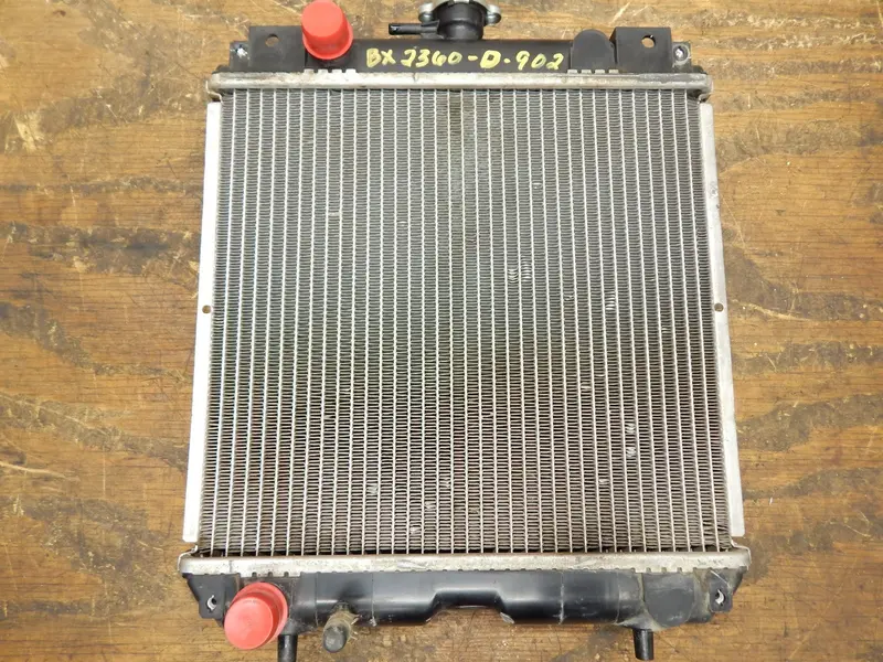 Kubota G4200–G6200 Radiator Assembly – Model K2581-85010 For D902 Engine 1