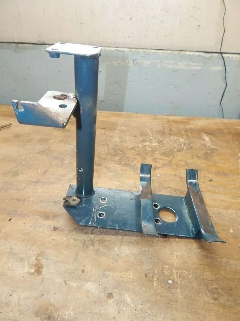 Kubota Gas Tank Mount Kit For G4200, G5200 & G6200 Garden Tractors 1