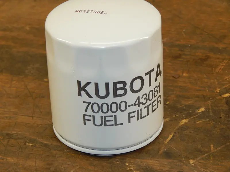 Kubota Oem Fuel Filter Replacement – Part #15221-43170 (Replaces 70000-43081) 1