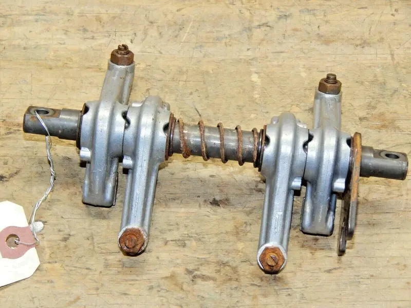 Kubota Rtv500 (Gz460F) Rocker Arm And Shaft Kit – Includes Eg673-14110 & Eg673-14262 (Qty 4) 1