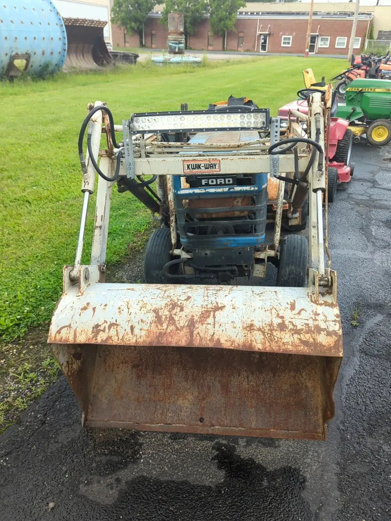 Kwik Way Front Loader Attachment – Universal Garden Tractor Mounting System 1