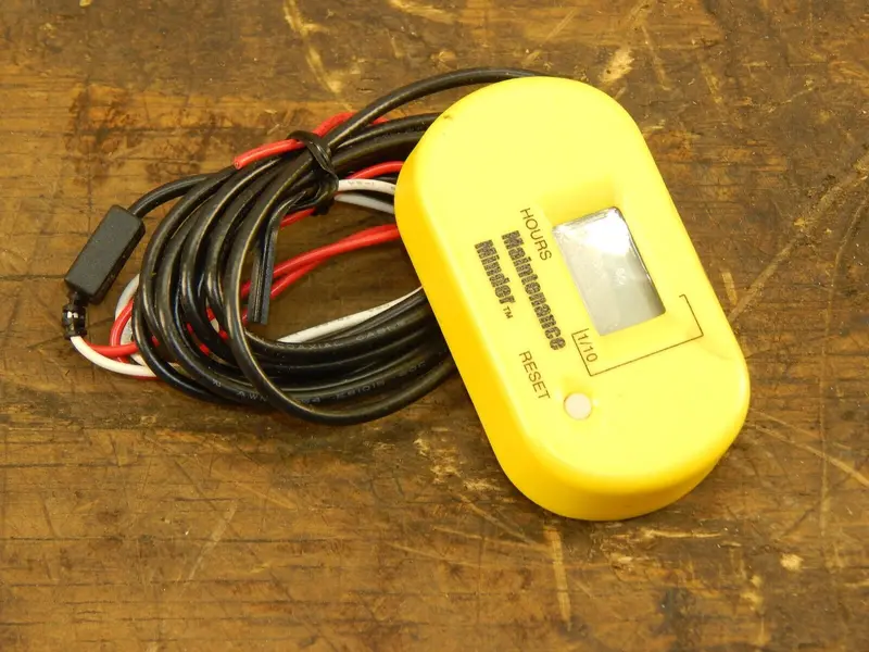 Maintenance Minder Hour Meter – Digital Runtime Tracker, Model #697787 (No Manual Included) 1