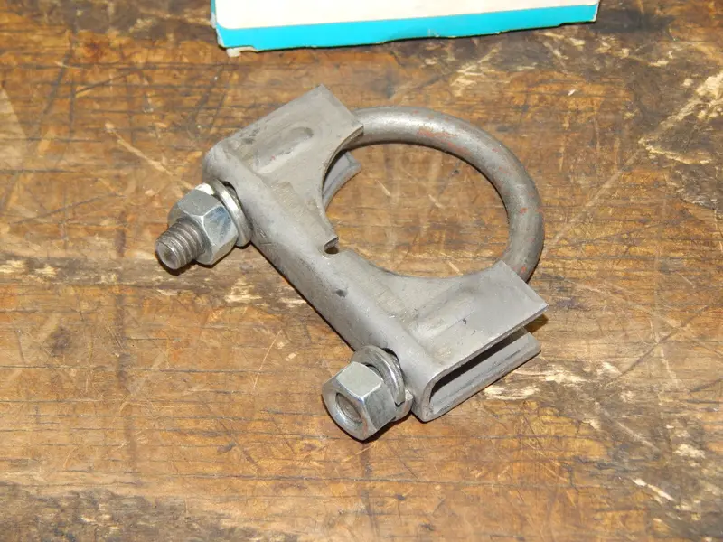 Onan 155-1239 Rv Muffler Tailpipe Clamp (1.5" Diameter) 1