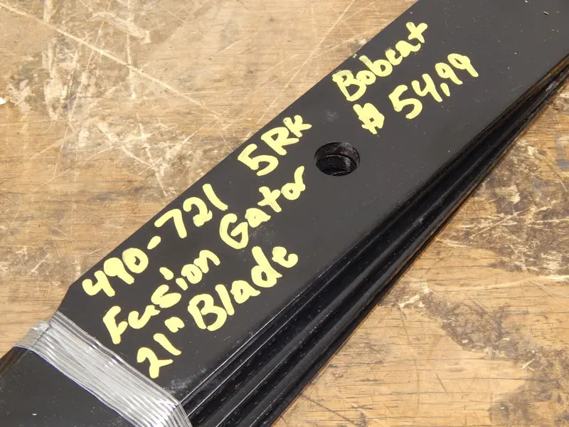 Oregon Bobcat Fusion Gator 21-Inch Replacement Lawn Mower Blades (Pack Of 5, Model 490-721) 1