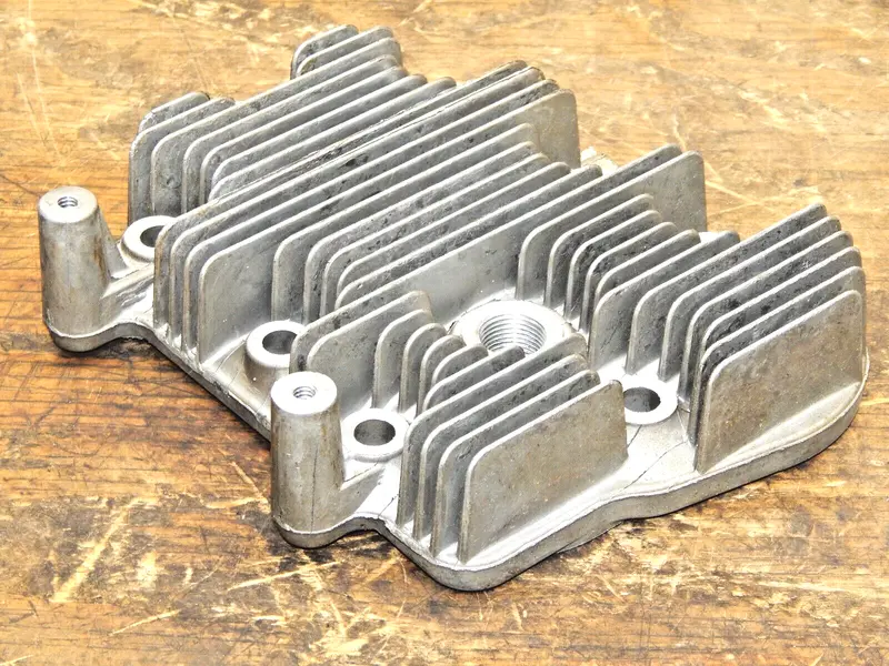 Original Wisconsin Engine Cylinder Head Ab113 – Oem Replacement 1