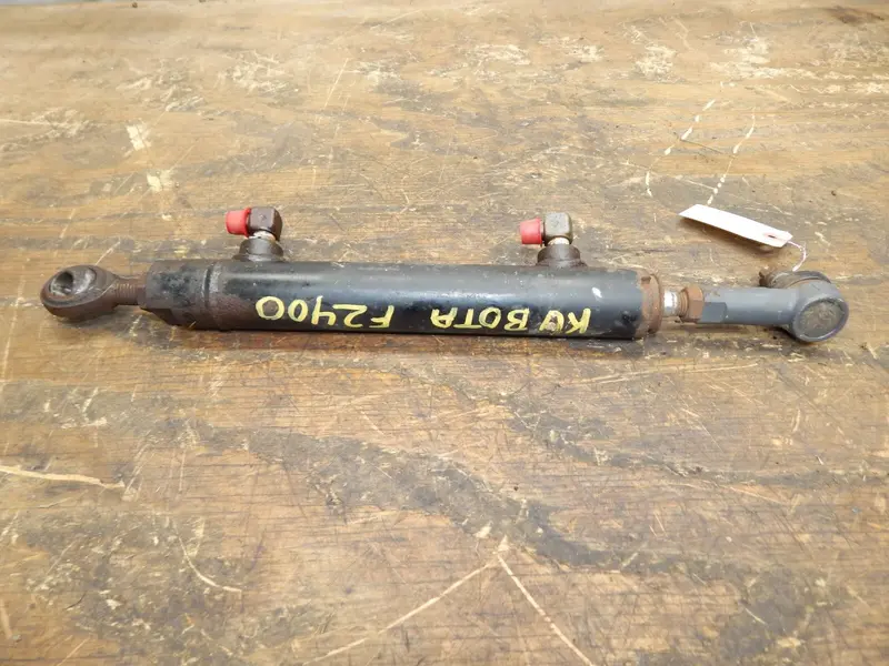 Power Steering Cylinder For Kubota F2400 – Compatible Models: K3611-36380 / 76611-36470 / K3611-38840 1