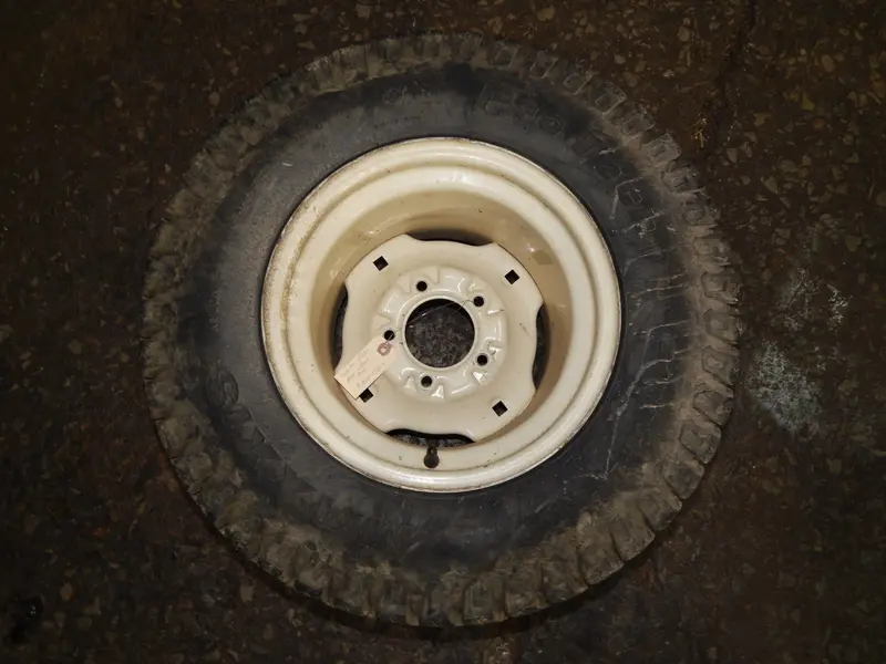 Replacement Rear Wheel/Tire For Kubota Zd21 – 24×12-12, K3121-17200 1