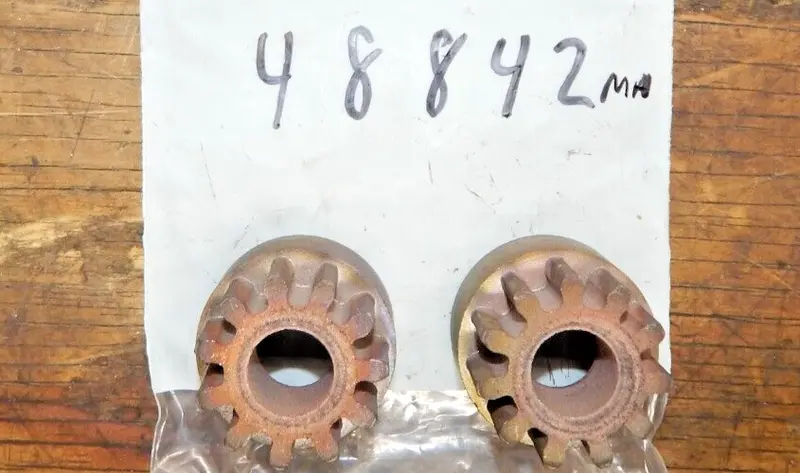 Right-Hand Pinion Gear Pair – Murray & Briggs & Stratton Compatible (48842Ma) 1