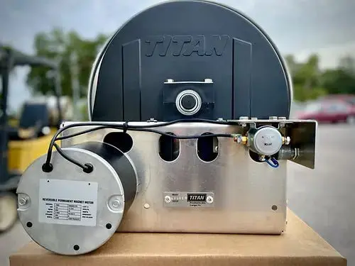 Titan Electric Hose Reel – 22", 1/2" Manifold, Model 4322Es 1