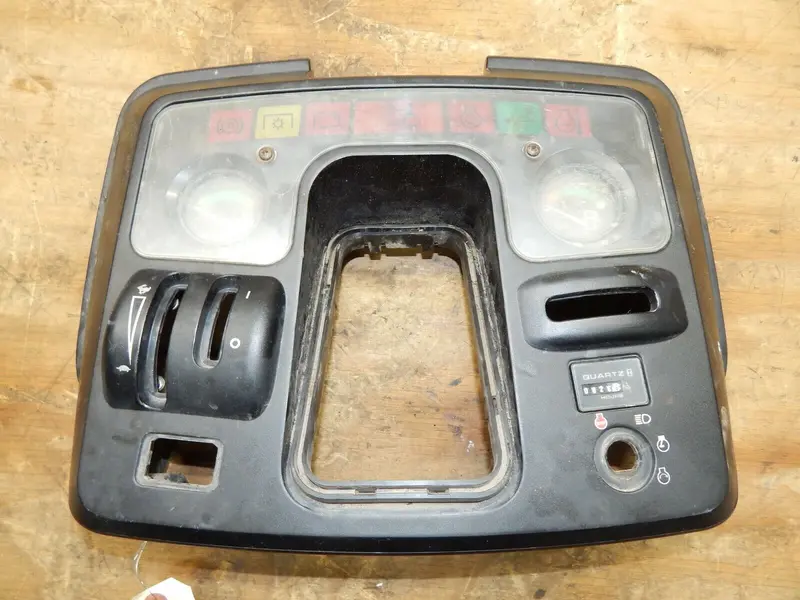 Toro 520 Lxi Riding Mower Dash Panel – Used, Tested, And Functional 1