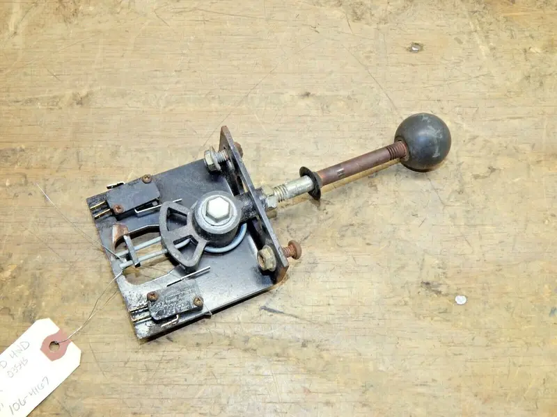 Toro 5400-D Reel Master (4Wd) Joy-Stick Control Assembly – Oem (Part #106-4167) 1