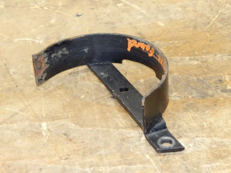Used Simplicity 7117 Garden Tractor Belt Guard 1