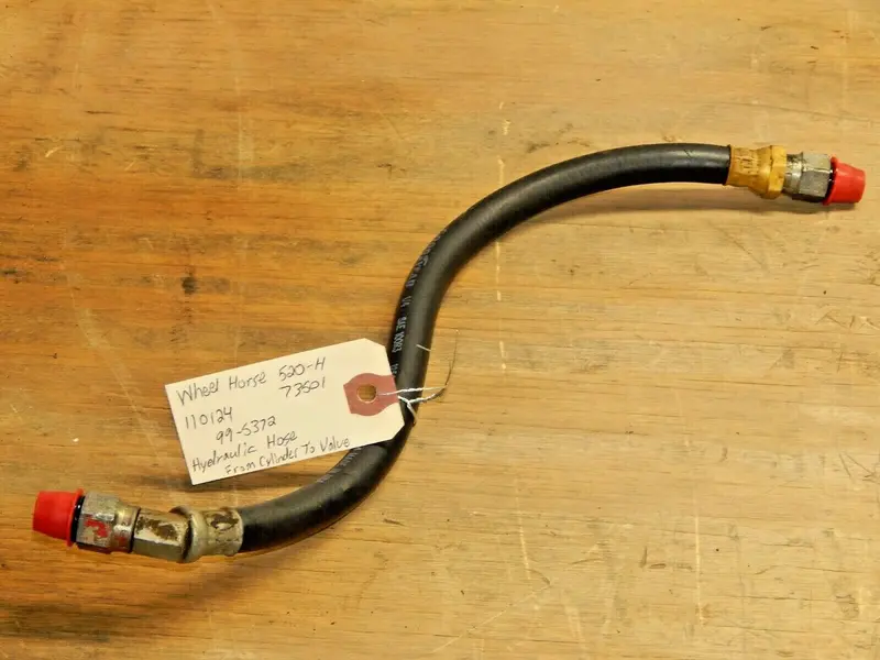 Wheel Horse 520-H Hydraulic Hose: Cylinder-To-Valve Connection (Part #99-5372) 1