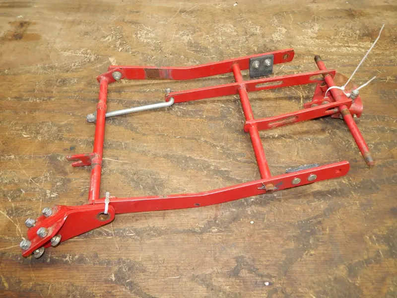 Wheel Horse Draft Arms For 48" Mowing Deck – Fits 310-8, 312-8, And 416-H Tractors 1