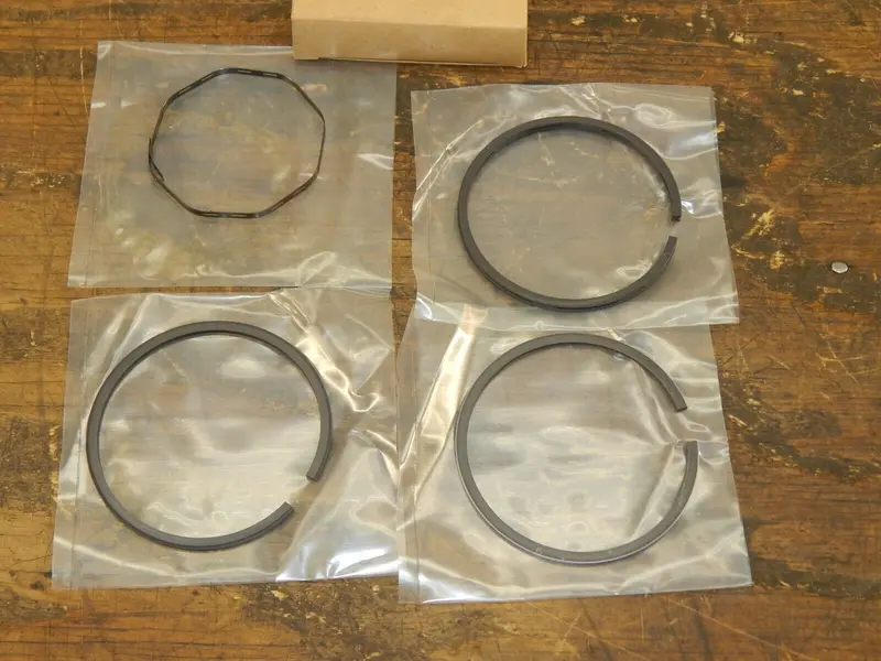 Wisconsin Dr61S-10 Piston Ring Set – Factory-Fresh Oem Replacement 1