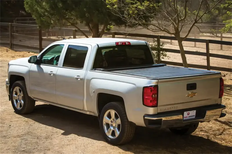 Pace Edwards Switchblade Retractable Tonneau Cover Kit – Black (Model Swfa19A45) 1